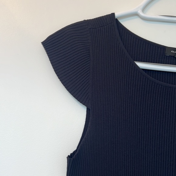 Club Monaco knit ruffle dress - Picture 4 of 5